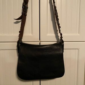 Women’s purse, black leather.